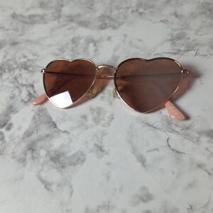 Foster Grant Heart Sunglasses